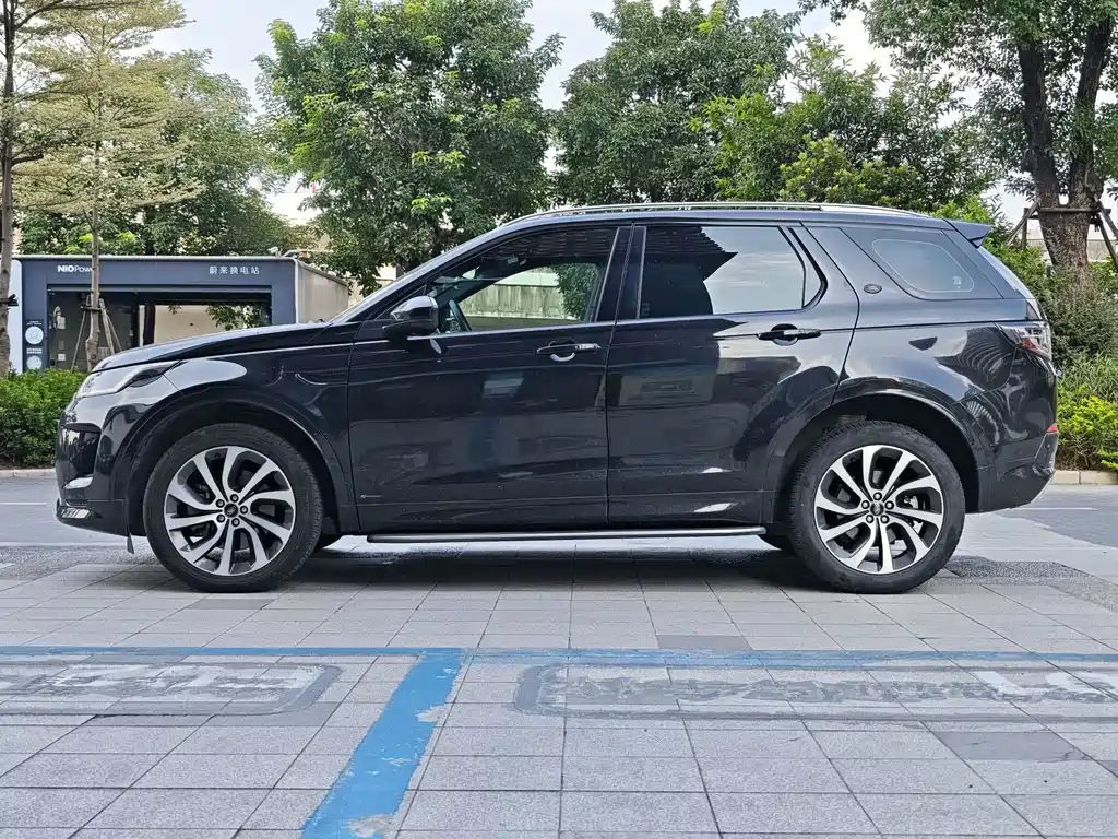 Land Rover Discovery Sport — миниатюра 9
