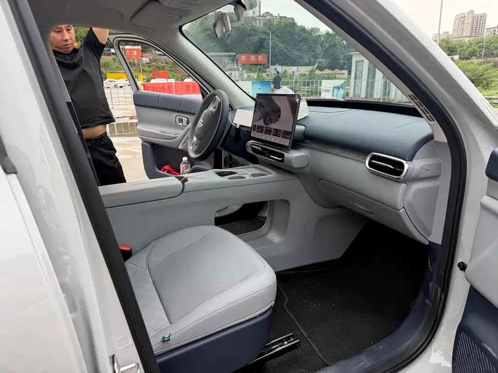 Leapmotor Leapmotor A10 — миниатюра 7