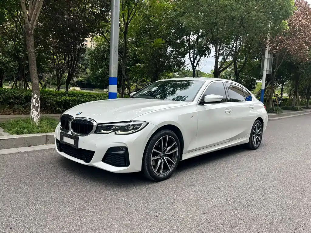 BMW 3 Series 2021