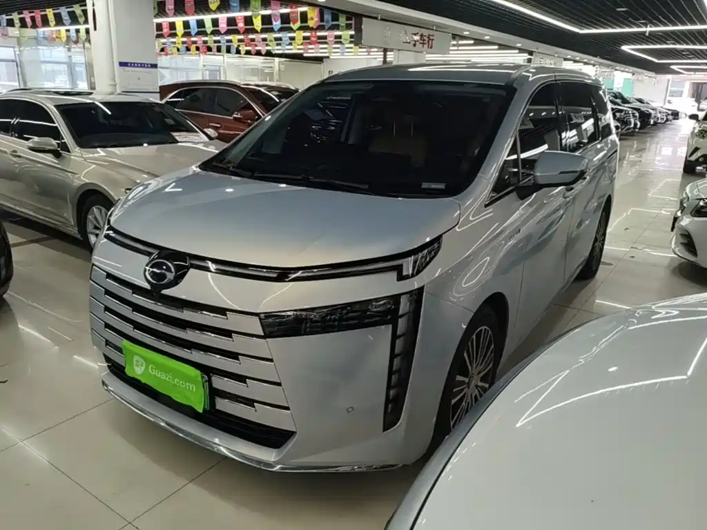GAC Motor Trumpchi E8 PHEV — миниатюра 2
