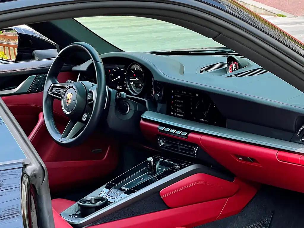 Porsche 911 2023 Carrera 3.0T