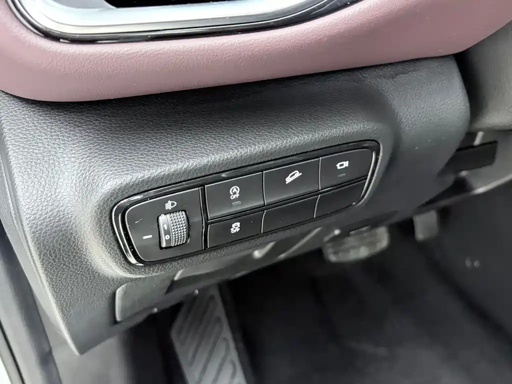 GAC Motor Trumpchi M6 — миниатюра 9
