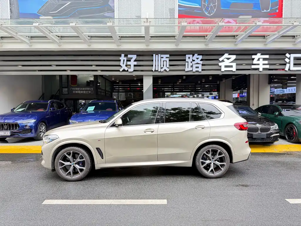 BMW X5 (Import) — миниатюра 3