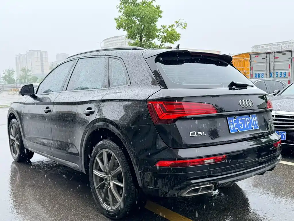 Audi Q5L — миниатюра 9