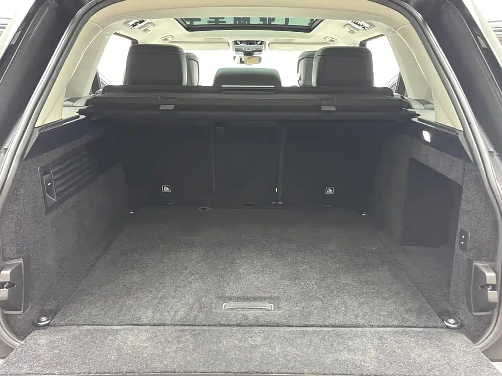 Land Rover Range Rover — миниатюра 17