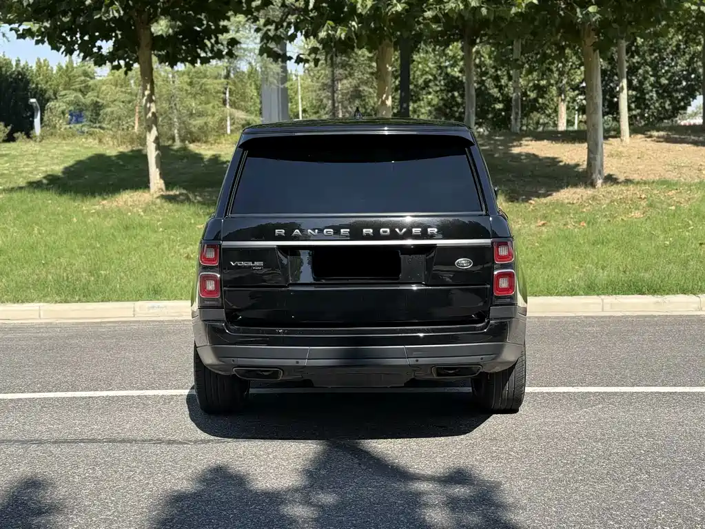 Land Rover Range Rover — миниатюра 9