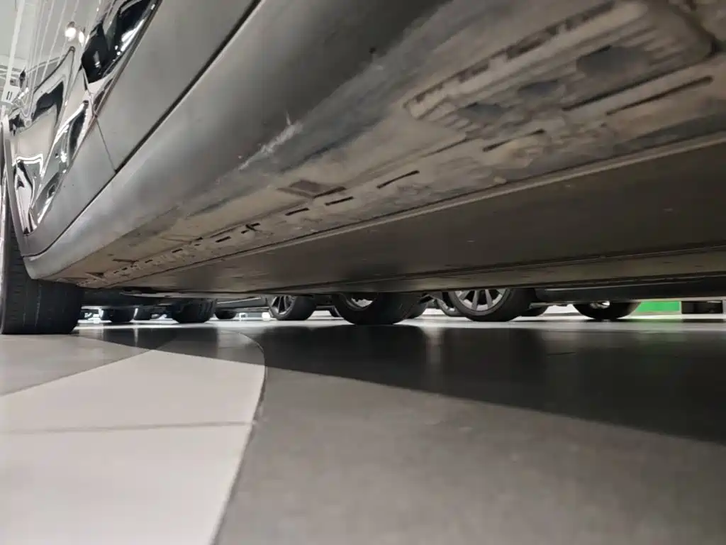 Tesla Model X — миниатюра 22