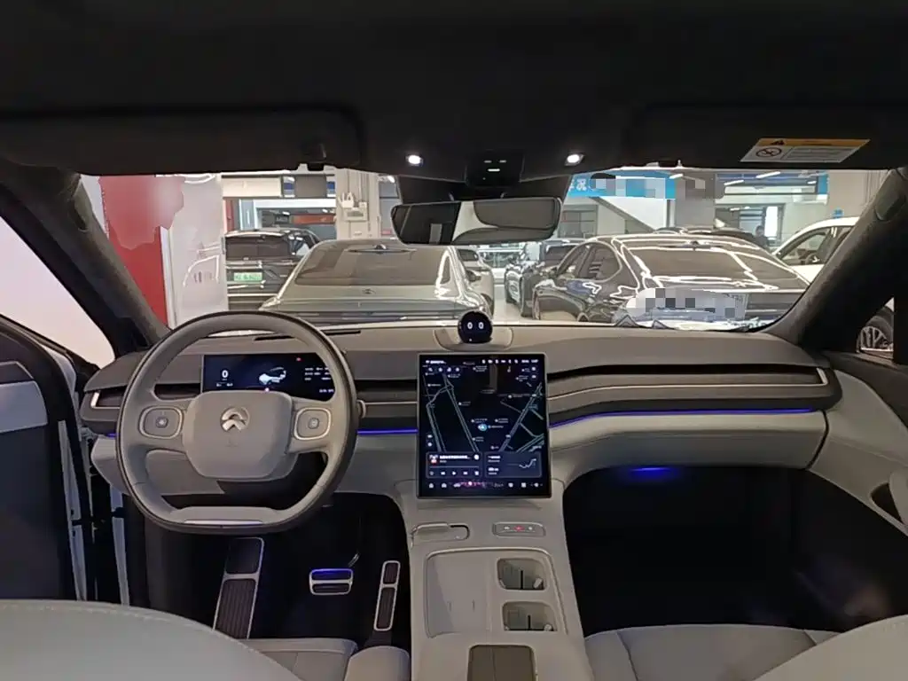 NIO ES8 — миниатюра 10