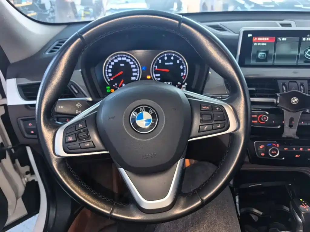 BMW X1 — миниатюра 11