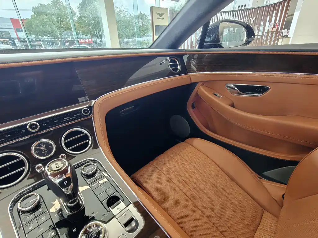 Bentley Continental — миниатюра 12