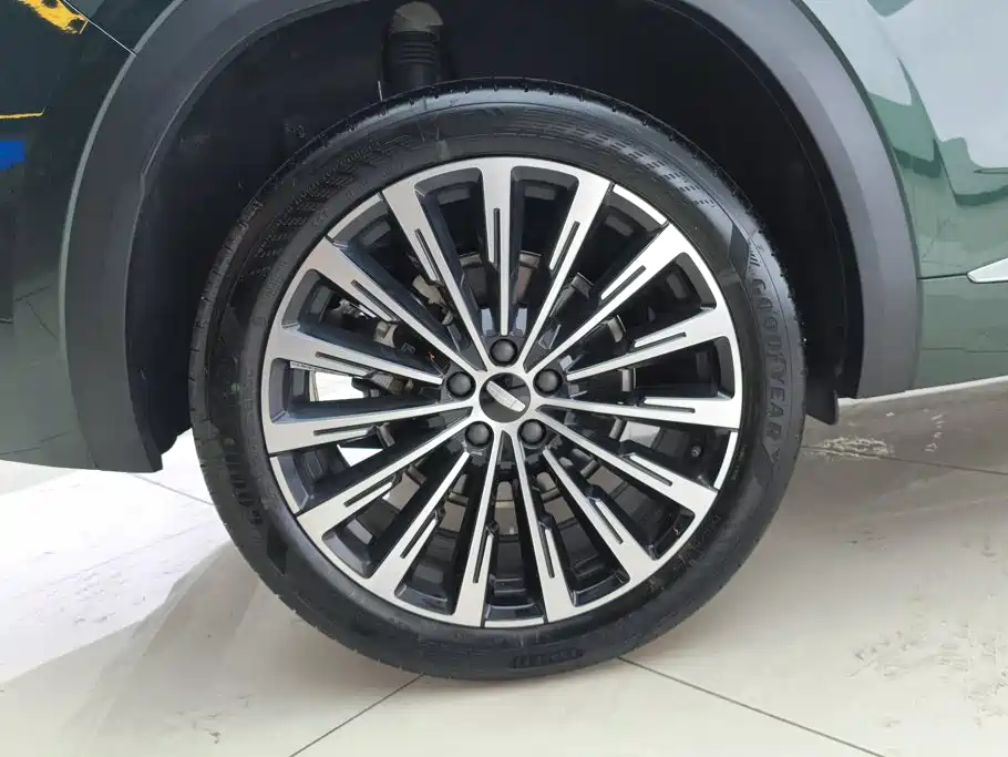 Geely Xingyue L — миниатюра 6