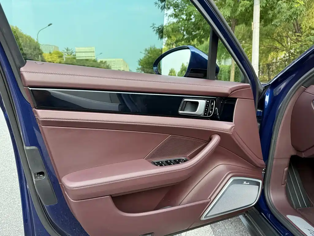 Porsche Panamera Hybrid — миниатюра 28