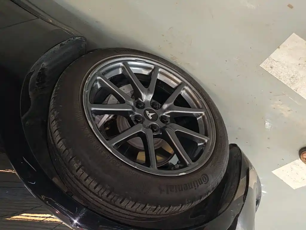 Tesla Model 3 — миниатюра 23