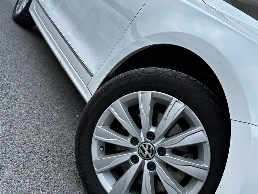 Volkswagen Sagitar — миниатюра 27