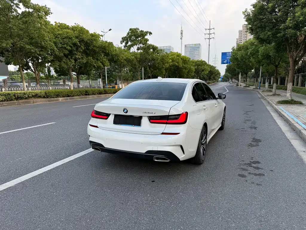 BMW 3 Series — миниатюра 3
