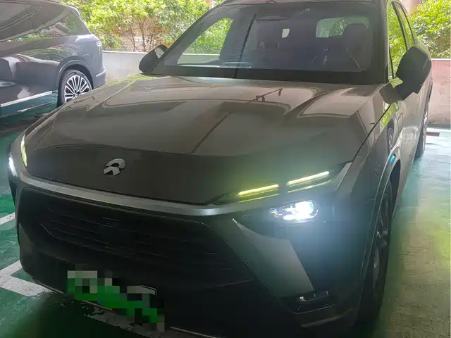 2021 Nio ES8