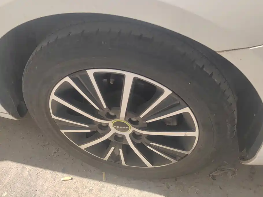 Roewe i5 — миниатюра 6