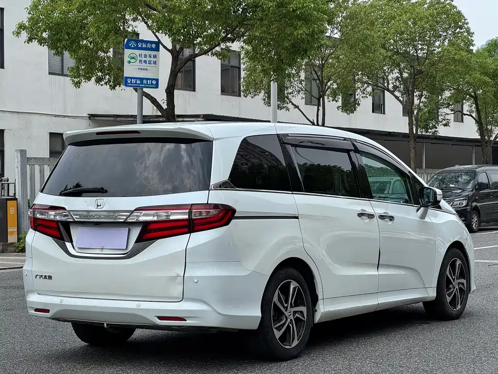 Honda Odyssey 2015 2.4L