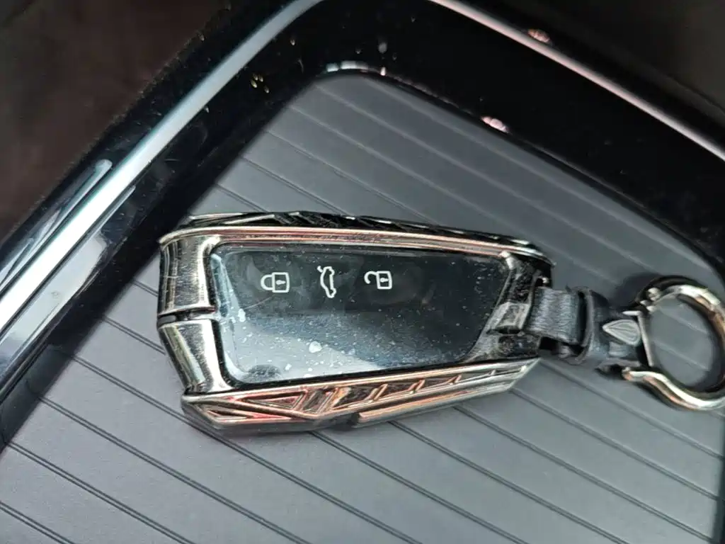 Volkswagen ID.6 X — миниатюра 9