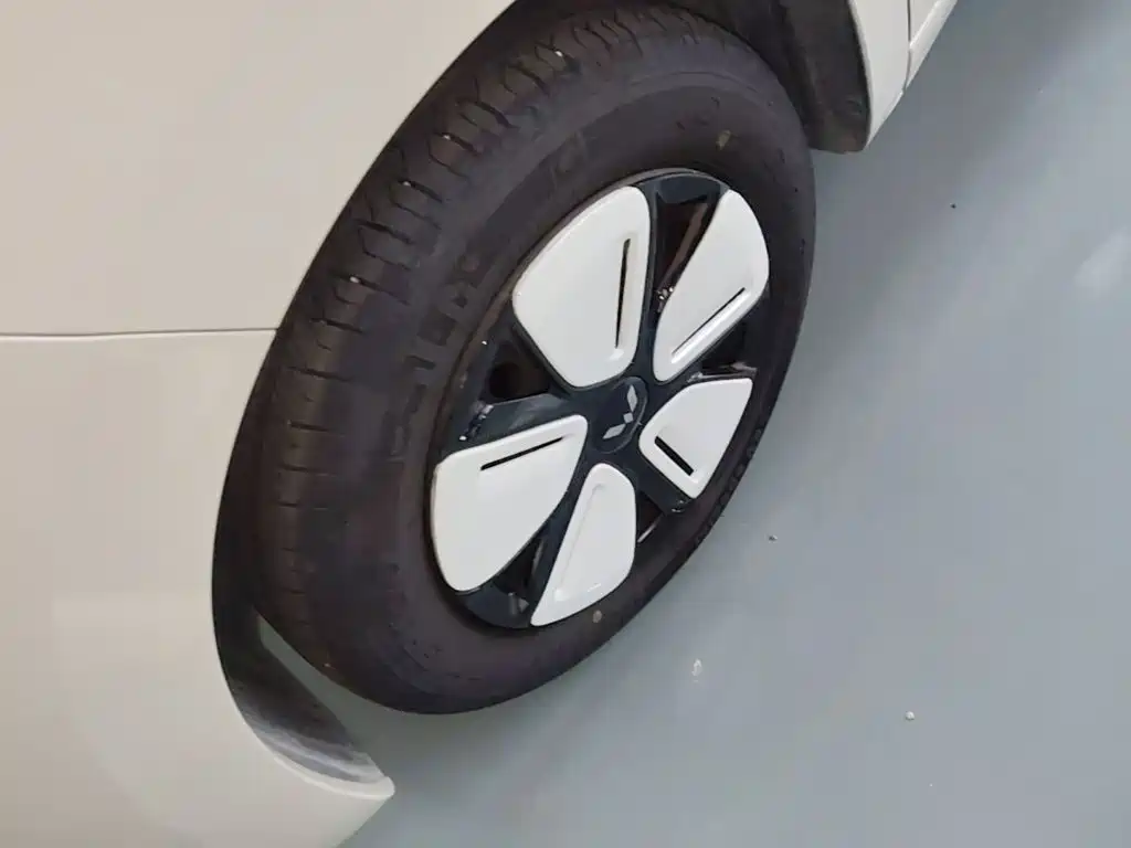Wuling MINIEV — миниатюра 23