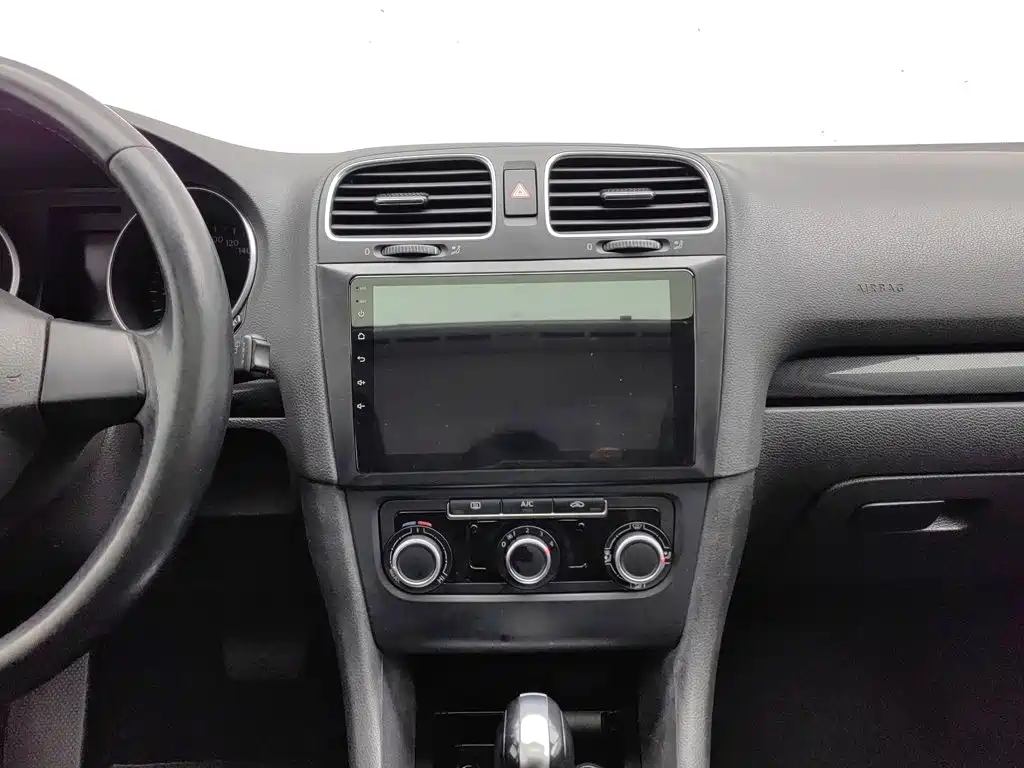 Volkswagen Golf — миниатюра 12