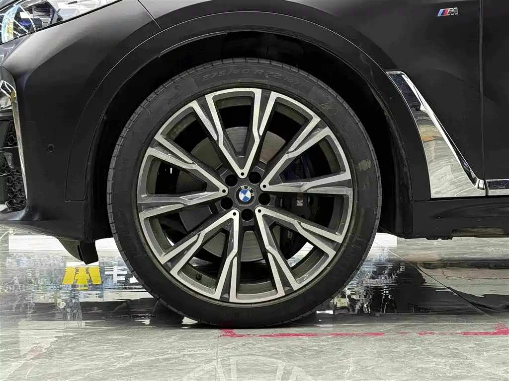 BMW X7 — миниатюра 4