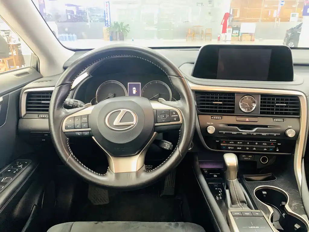 Lexus RX — миниатюра 13