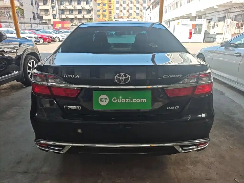 Toyota Camry — миниатюра 6