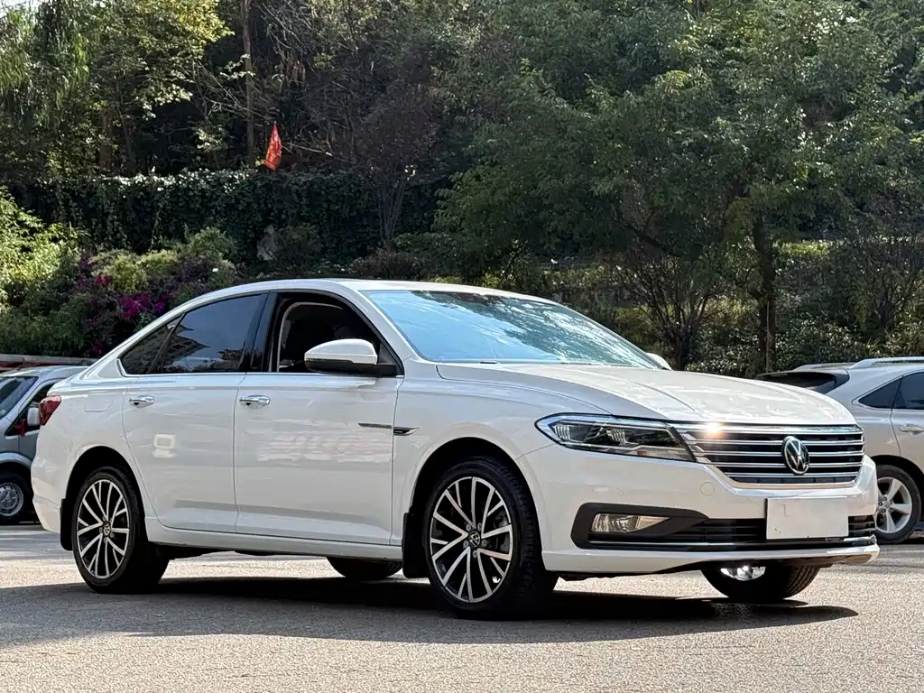 Volkswagen Lavida — миниатюра 3