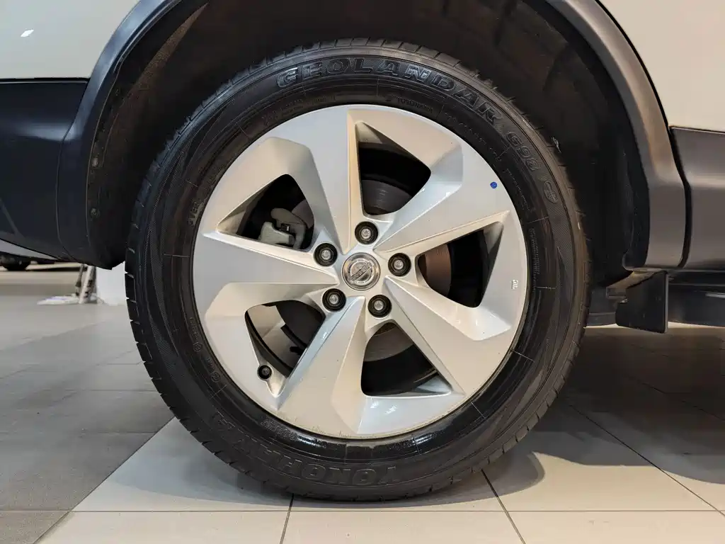 Nissan Qashqai — миниатюра 30