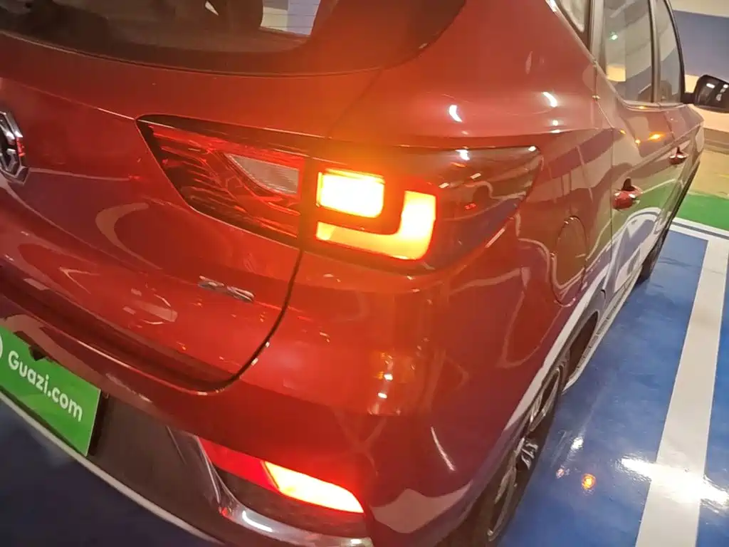 MG ZS — миниатюра 8