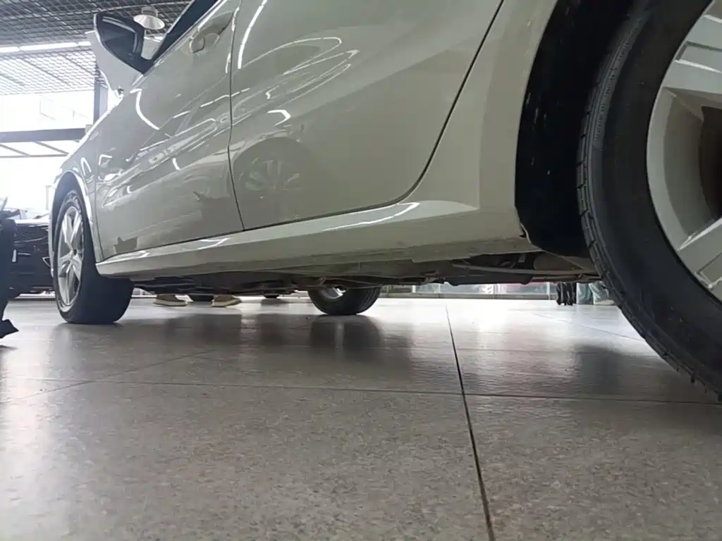 Volkswagen Lavida — миниатюра 22
