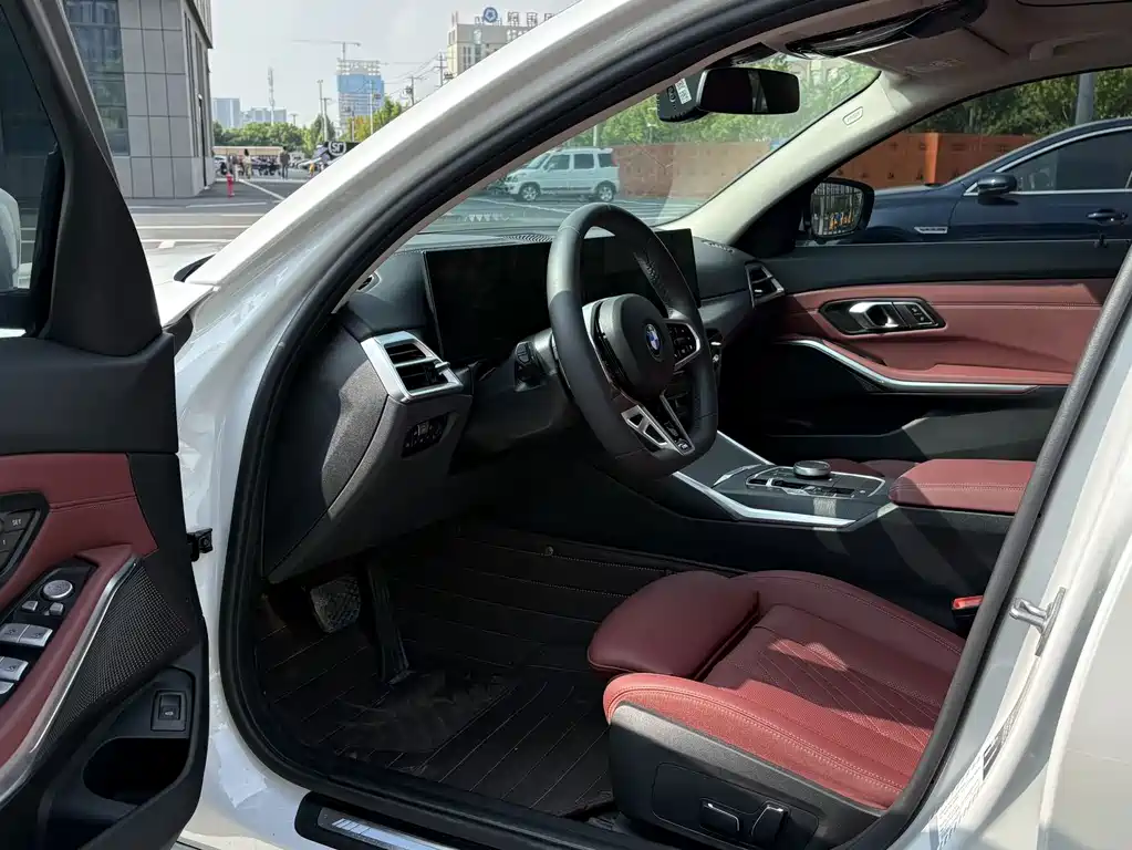 BMW 3 Series — миниатюра 4