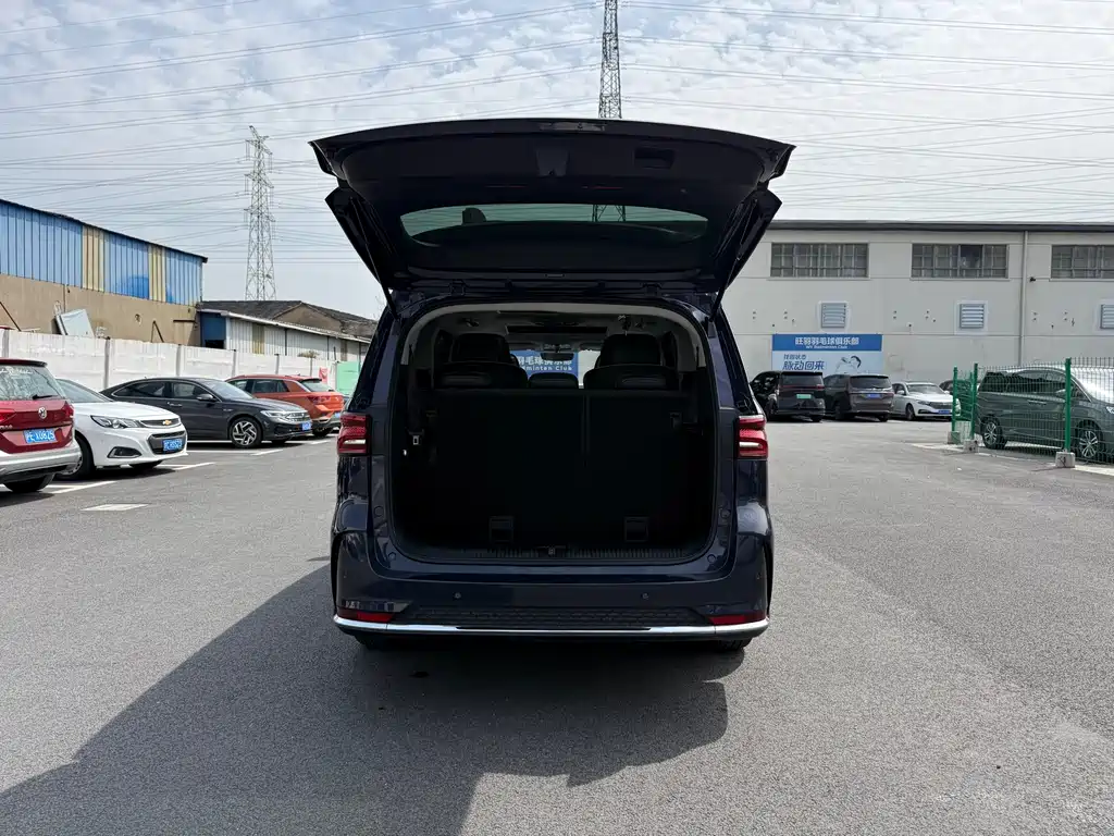 Roewe iMAX8 400TGI Comfort Enjoy Edition, фото 21