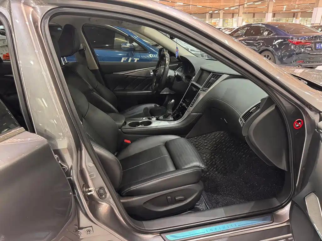 Infiniti Q50L — миниатюра 20