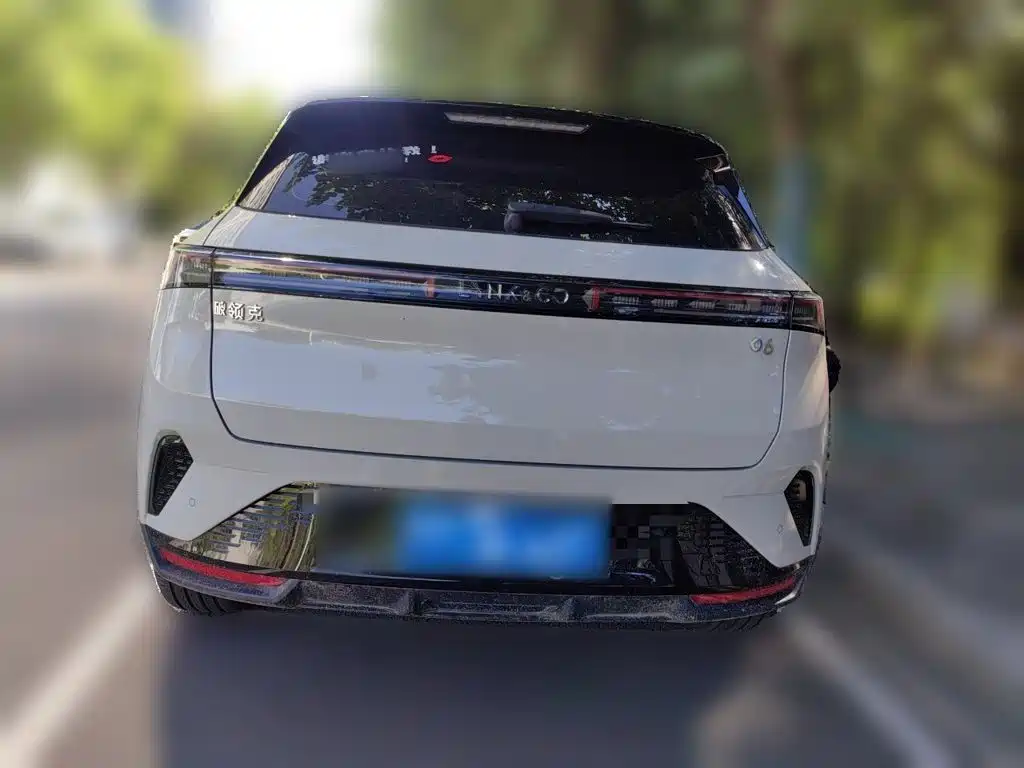 Lynk & Co 06 — миниатюра 3