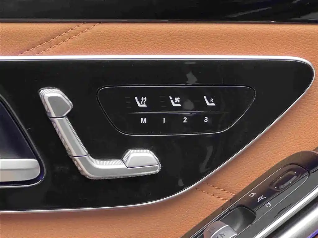 Mercedes-Benz S-Class — миниатюра 15