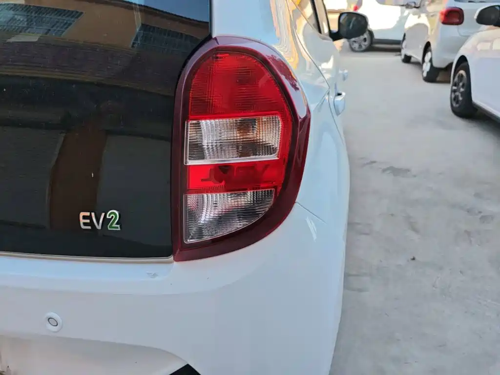 JMEV Yizhi EV2 — миниатюра 8