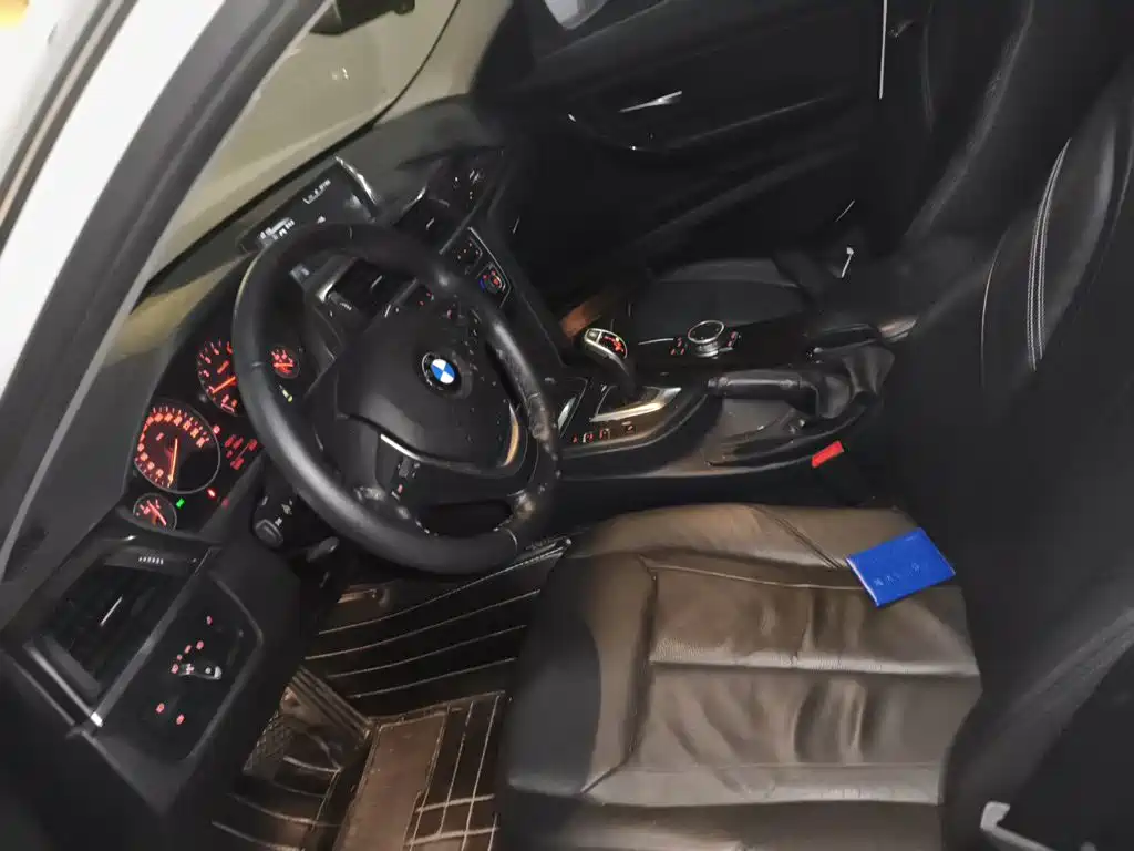 BMW 3 Series — миниатюра 8