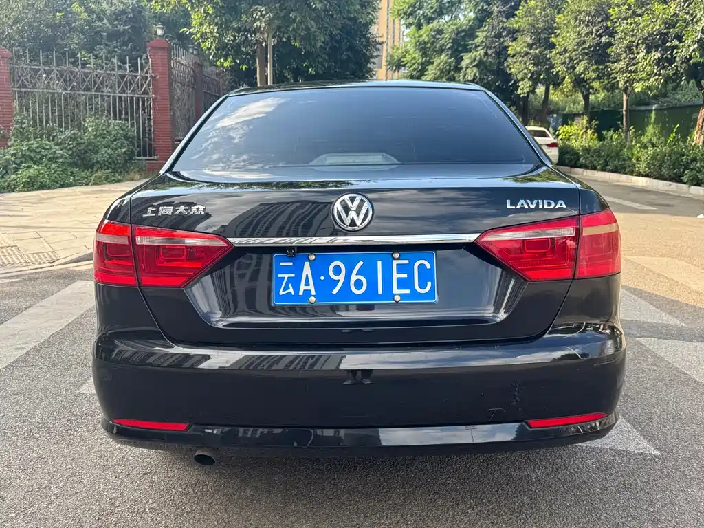 Volkswagen Lavida — миниатюра 7