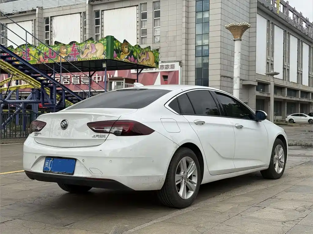 Buick Regal — миниатюра 9