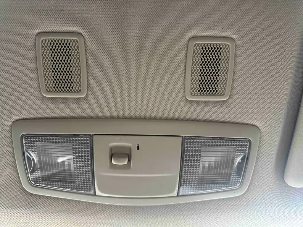 Mitsubishi Outlander — миниатюра 14