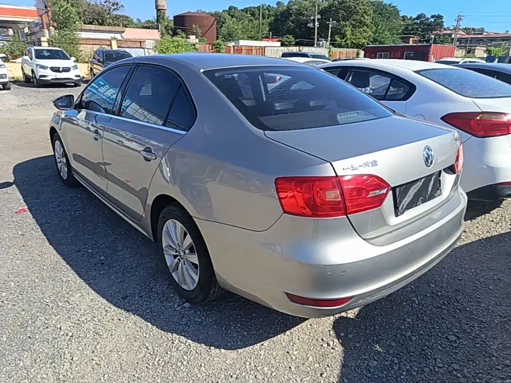 Volkswagen Sagitar — миниатюра 5