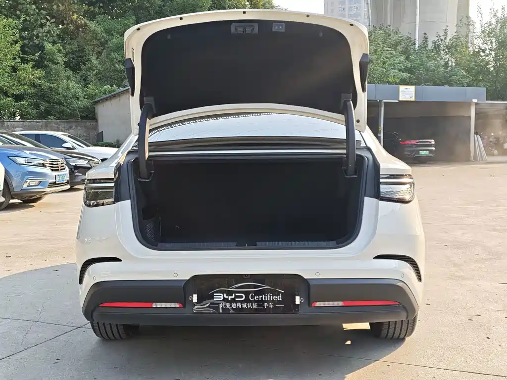 BYD Seal 07 DM-i — миниатюра 12