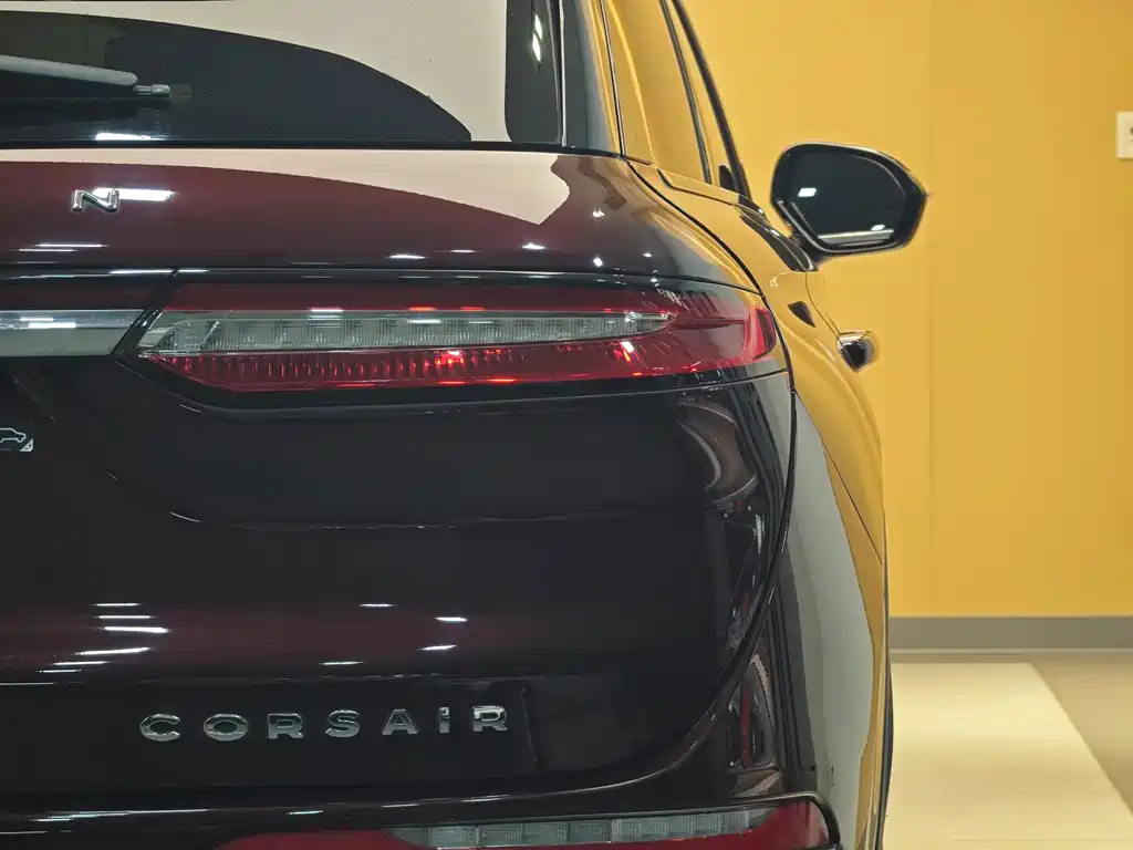 Lincoln Corsair — миниатюра 28