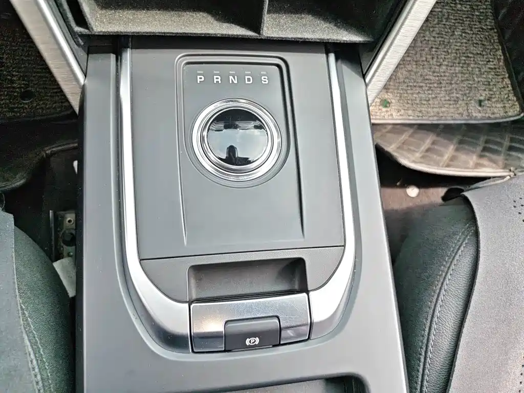 Land Rover Discovery Sport — миниатюра 15