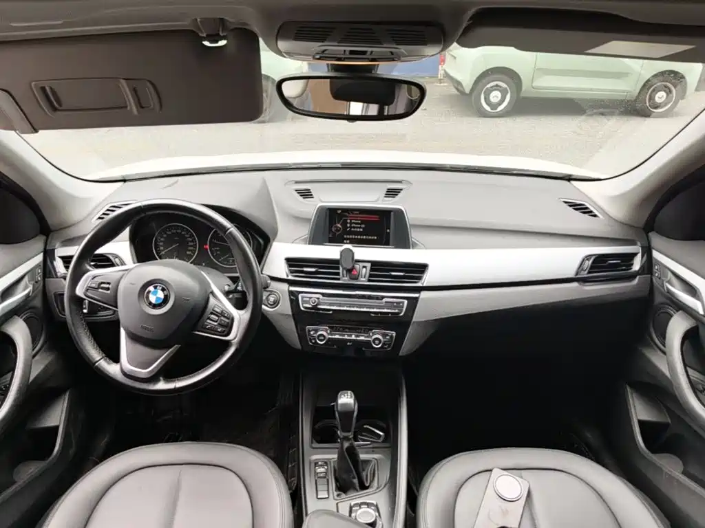BMW X1 — миниатюра 10