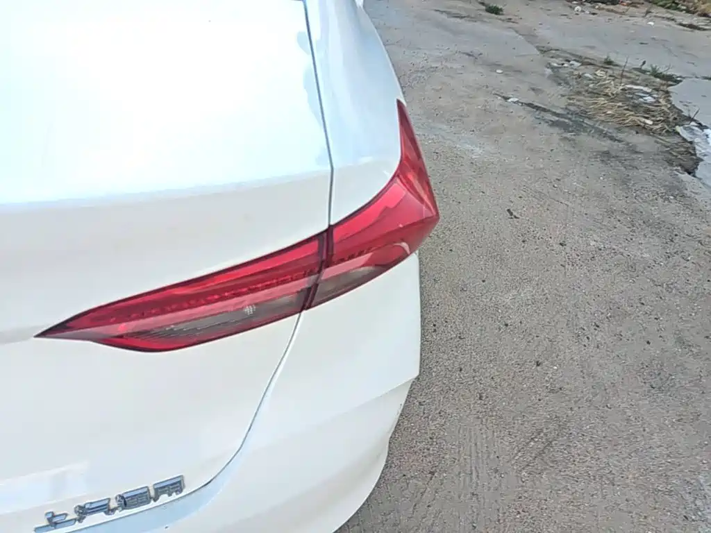 Buick Verano — миниатюра 8