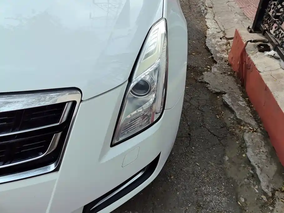 Cadillac XTS — миниатюра 5