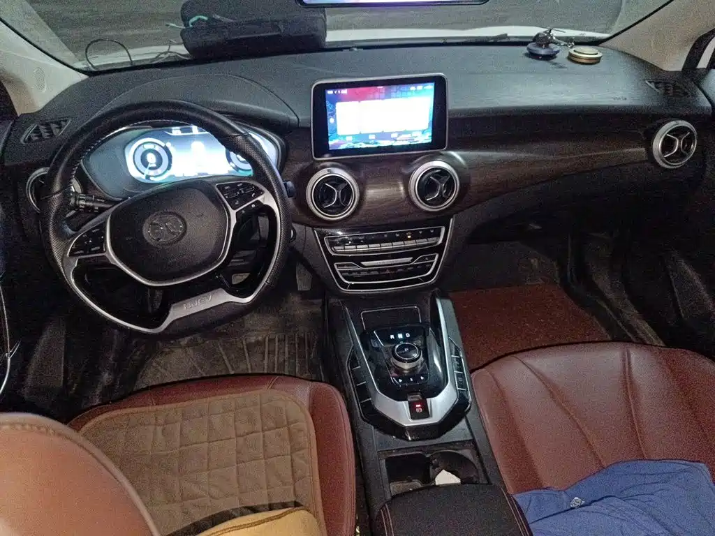 BAIC EU5 — миниатюра 10